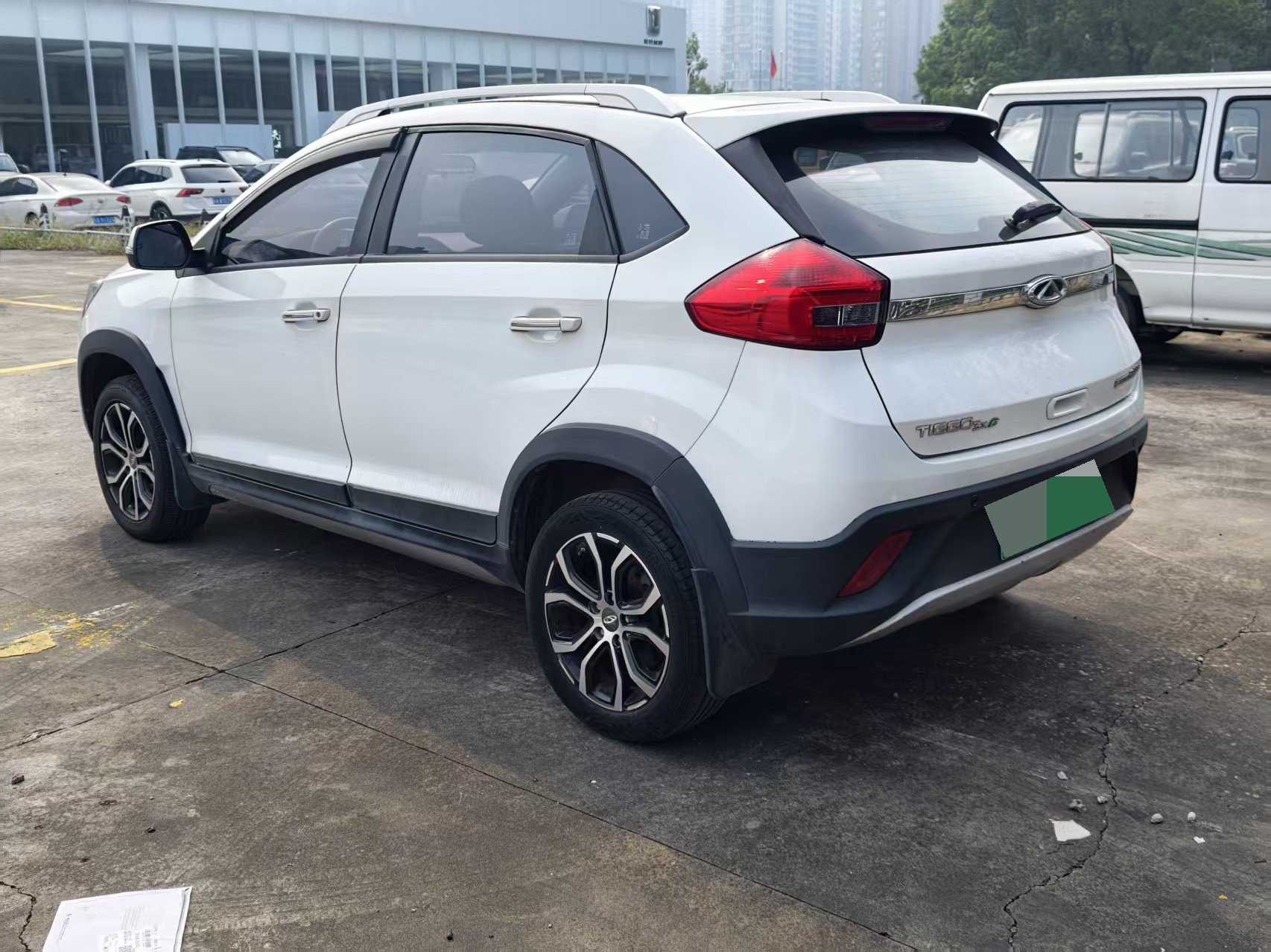2018 car image #6