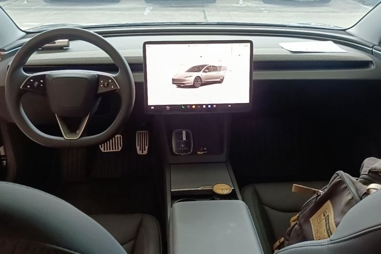 Tesla Model 3 2024 #10 Tesla Model 3 2024 car image #10