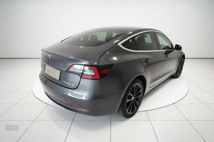 Tesla Model 3 2020 صورة سيارة #7