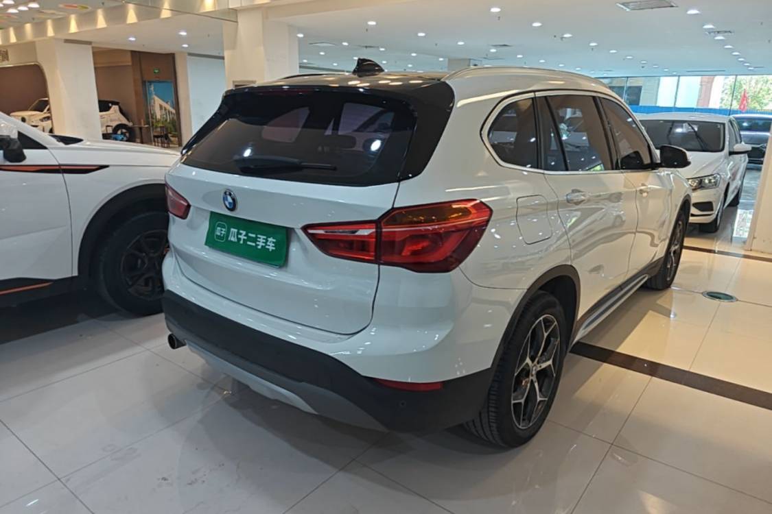 BMW X1 2018 #4 BMW X1 2018 car image #4