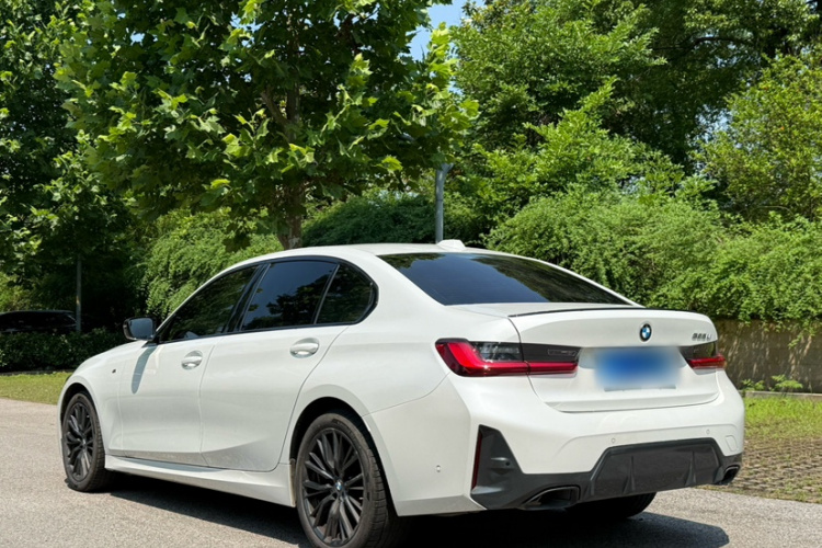 BMW 3 Series 2024 #7 BMW 3 Series 2024 car image #7