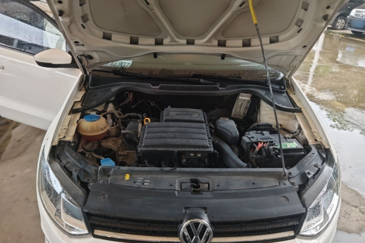Volkswagen Polo 2016 car image #20