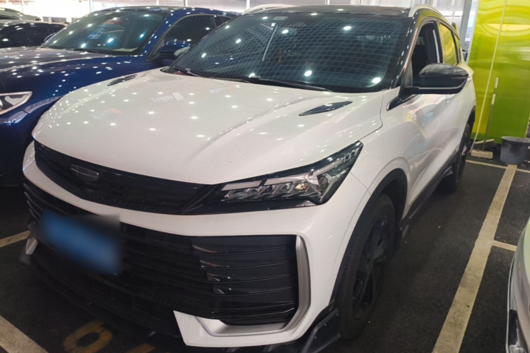 GEELY Coolray 2026 car image #2