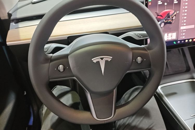Tesla Model Y 2021 #11 Tesla Model Y 2021 صورة سيارة #11
