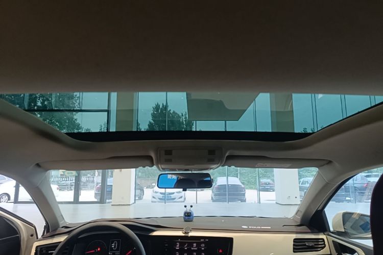 Volkswagen Polo 2021 car image #20