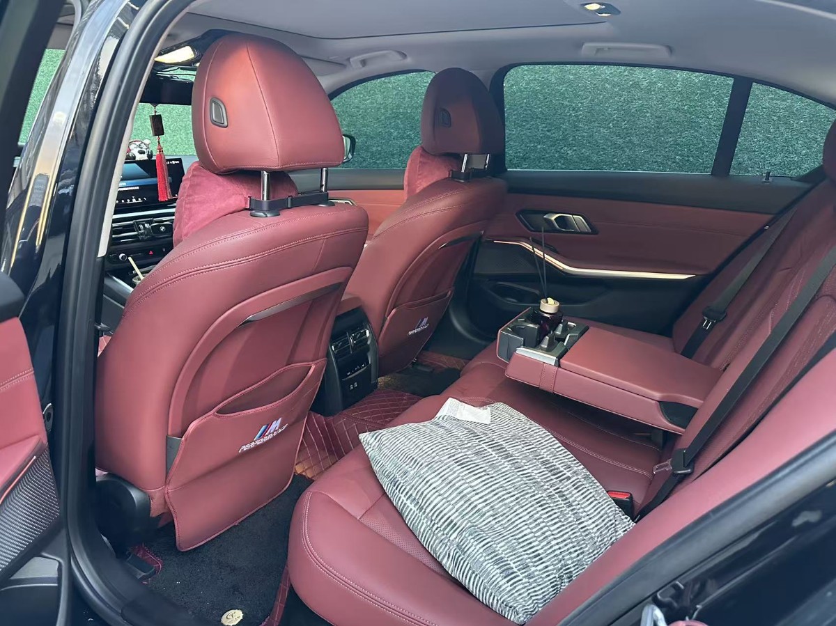 BMW i3 2024 car image #3