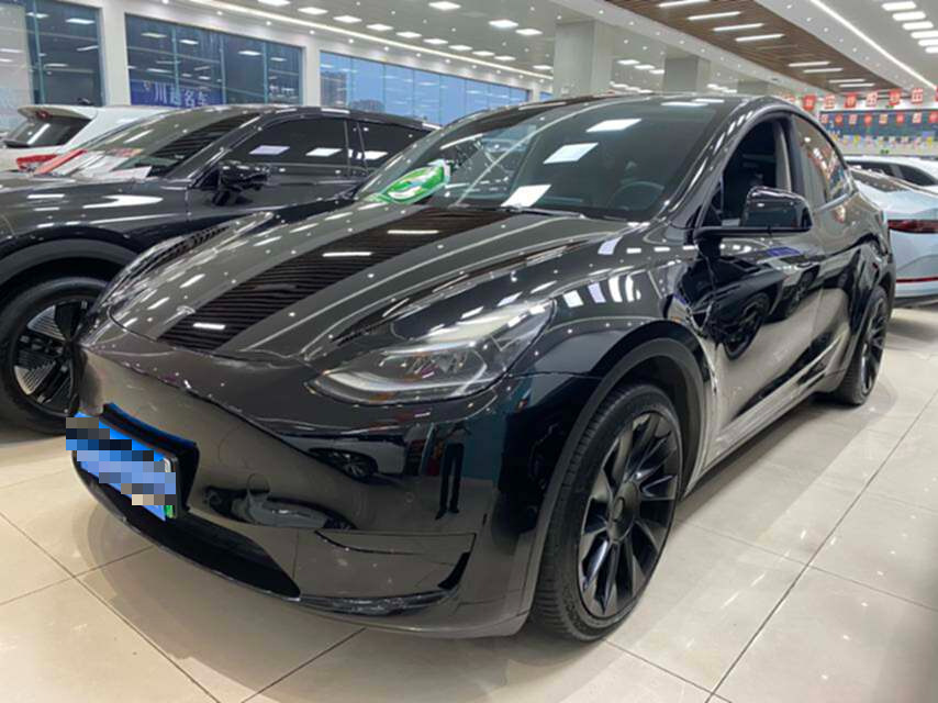 Tesla Model Y 2022 car image #2