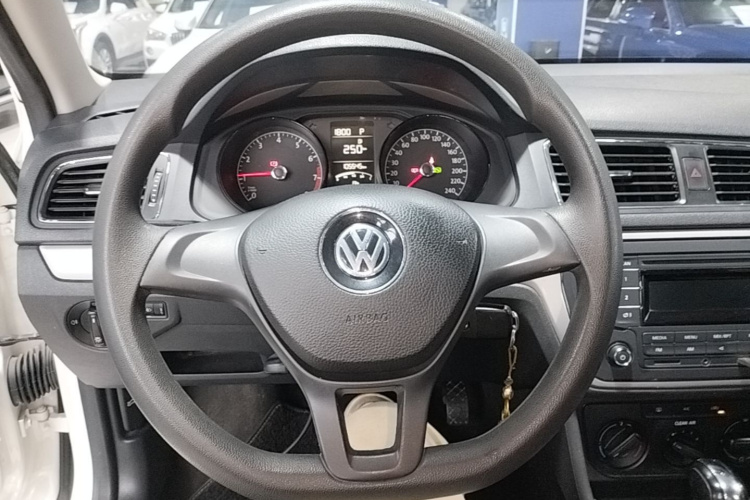 Volkswagen Lavida 2019 car image #11