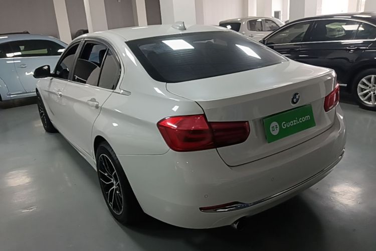 BMW 3 Series 2015 #5 BMW 3 Series 2015 car image #5