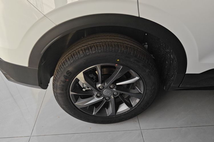 GEELY Coolray 2026 immagine di auto #10