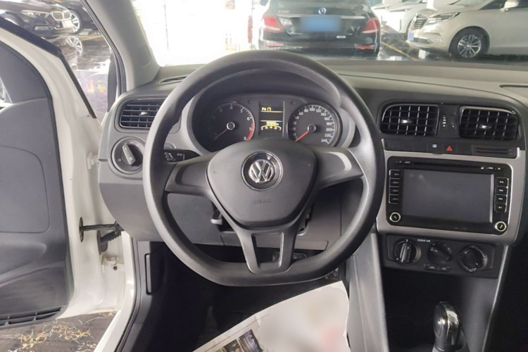 Volkswagen Polo 2018 #11 Volkswagen Polo 2018 car image #11
