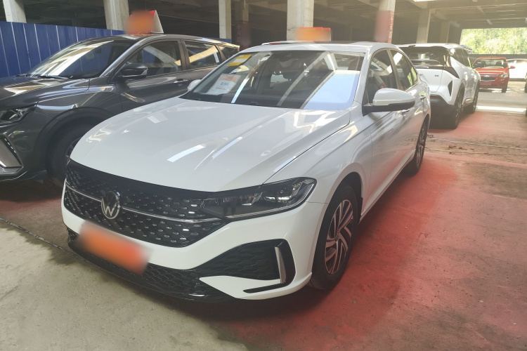 Volkswagen Lavida 2026 car image #2