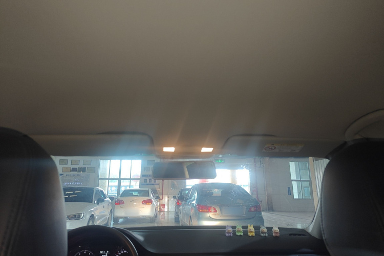 Volkswagen Bora 2018 image de voiture #18