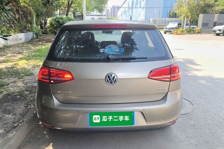 Volkswagen Golf 2016 car image #4