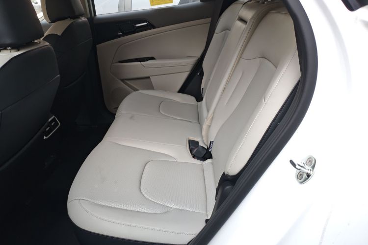 起亚 狮铂拓界 2025 汽车图片 #17