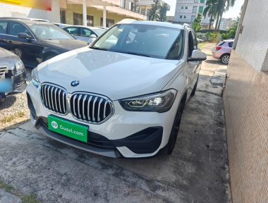 BMW X1 2020 BMW X1 2020 car image