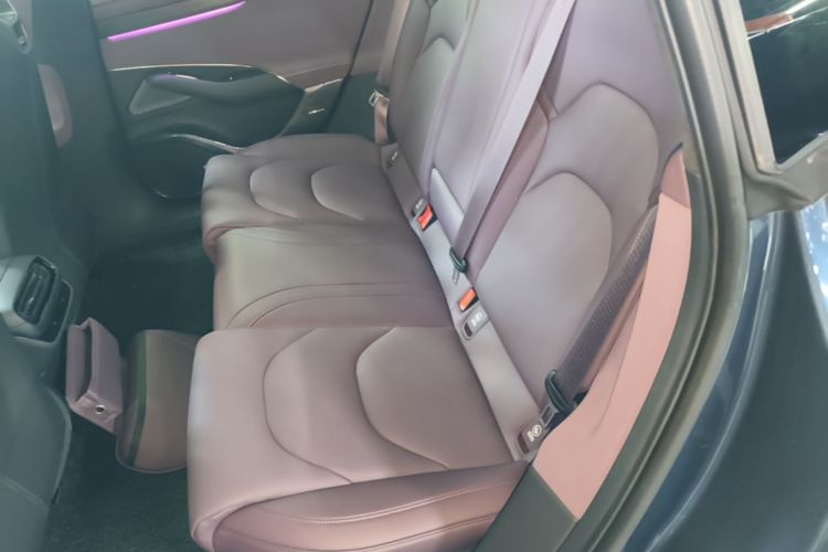 MI SU7 2024 car image #17