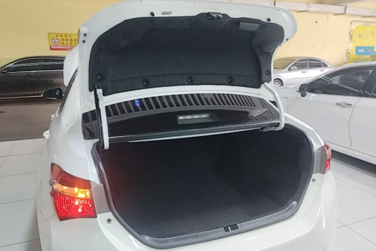 Toyota Corolla 2019 car image #19