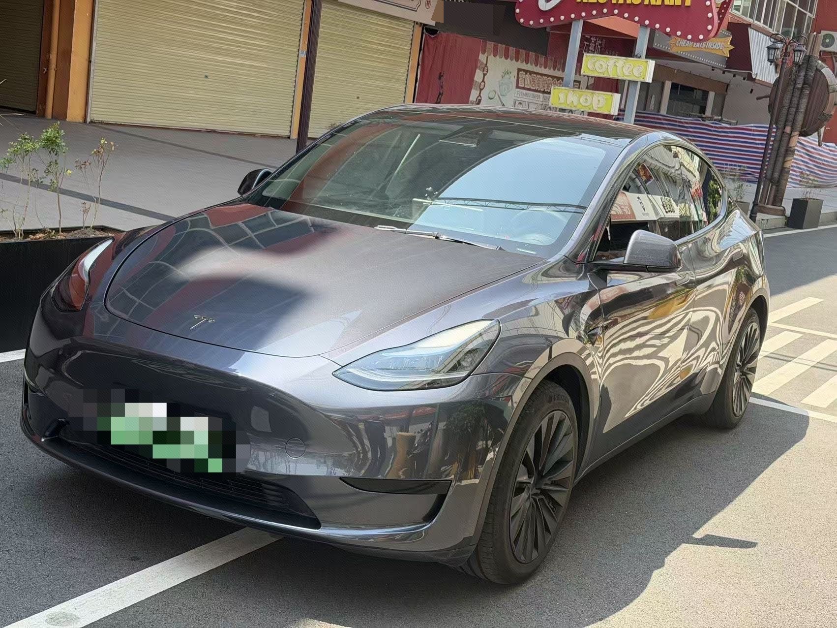 Tesla Model Y 2022 car image 
