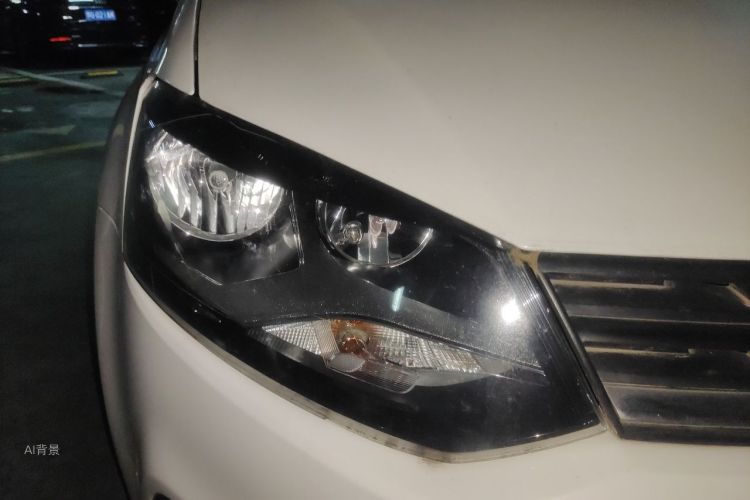 Volkswagen Polo 2015 car image #8