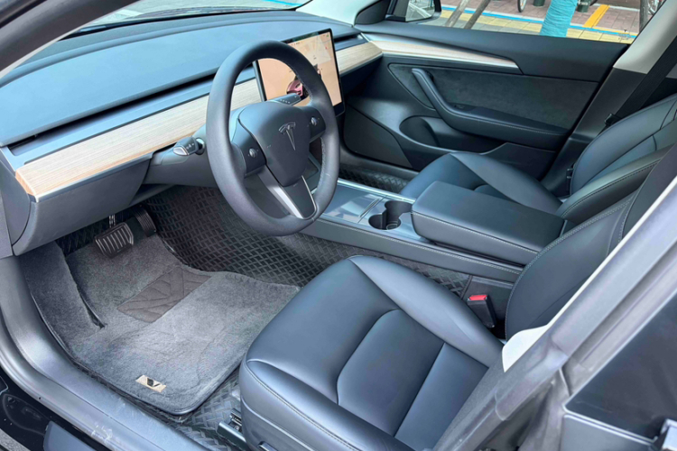 Tesla Model 3 2023 #13 Tesla Model 3 2023 car image #13