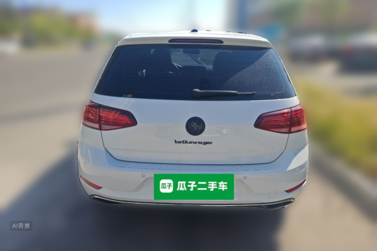Volkswagen Golf 2021 car image #6
