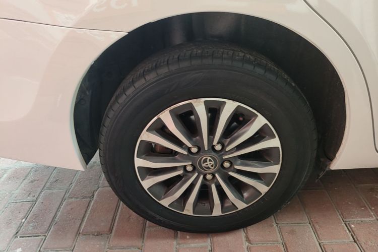 Toyota Corolla 2019 #10 Toyota Corolla 2019 car image #10