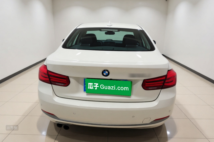 BMW 3 Series 2019 #6 BMW 3 Series 2019 car image #6