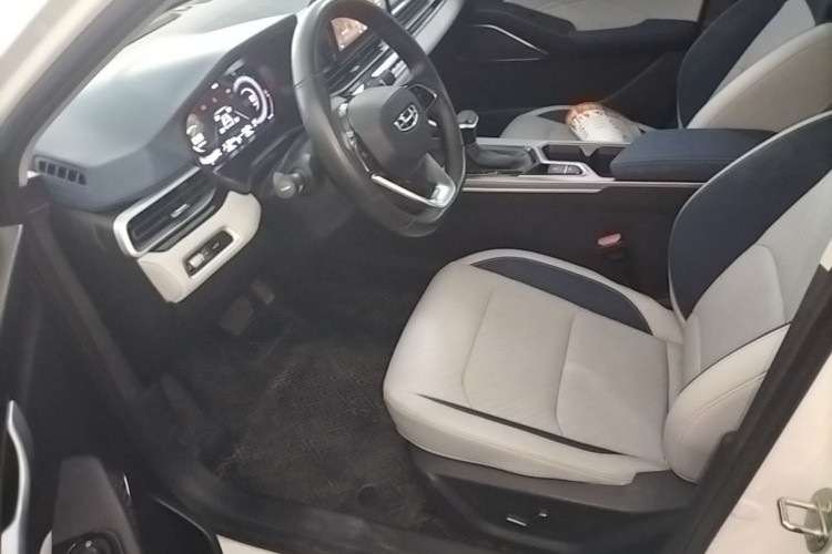 GEELY Emgrand 2021 #15 GEELY Emgrand 2021 car image #15