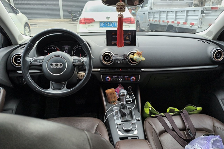 Audi A3 2015 car image #12