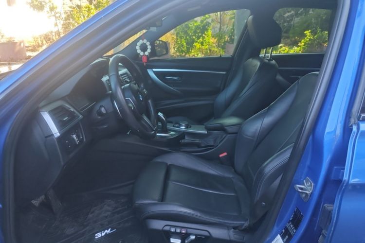 BMW 3 Series 2018 #19 BMW 3 Series 2018 car image #19