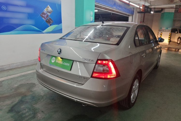 Skoda Rapid 2016 #5 Skoda Rapid 2016 car image #5