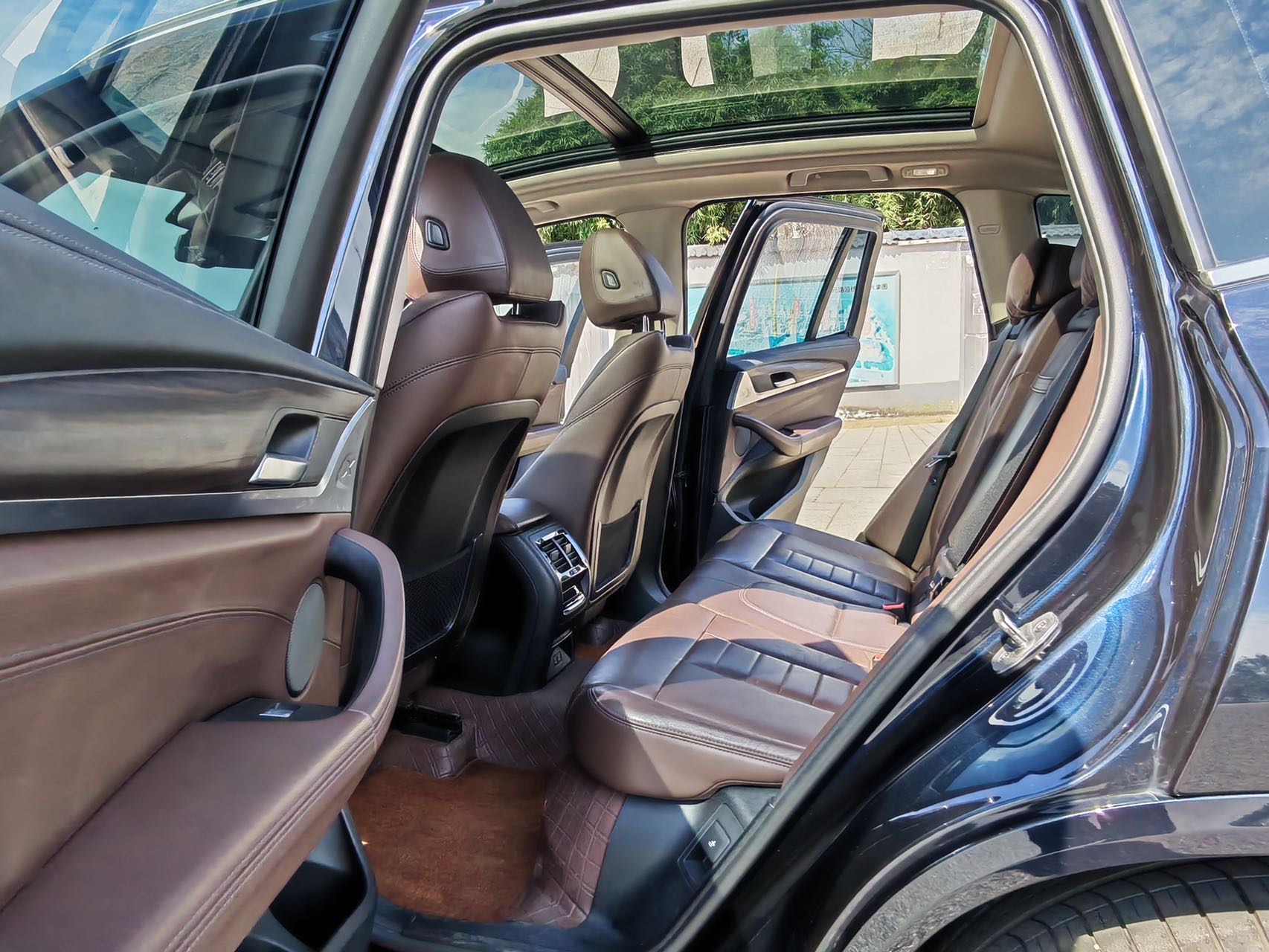BMW X3 2020 car image #9
