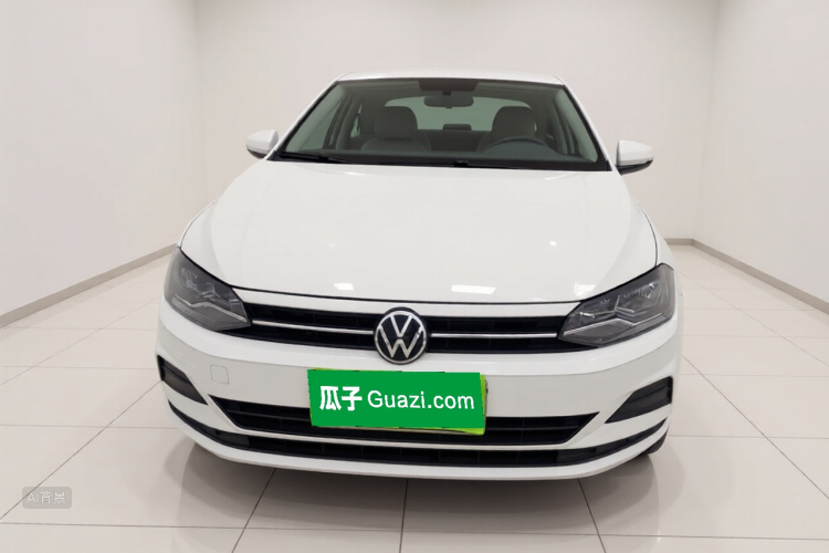 Volkswagen Polo 2023 car image #3