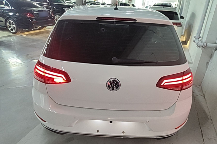 Volkswagen Golf 2019 #6 Volkswagen Golf 2019 car image #6