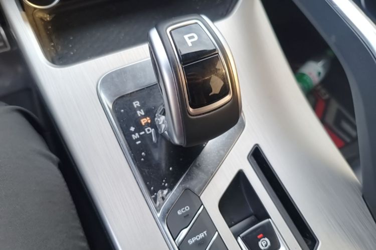 GEELY Coolray 2019 #14 GEELY Coolray 2019 car image #14