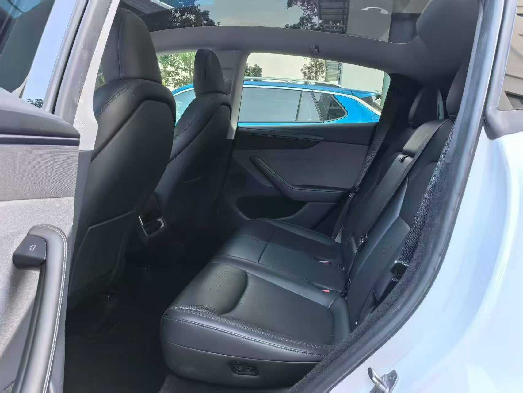 Tesla Model Y 2026 #3 Tesla Model Y 2026 car image #3