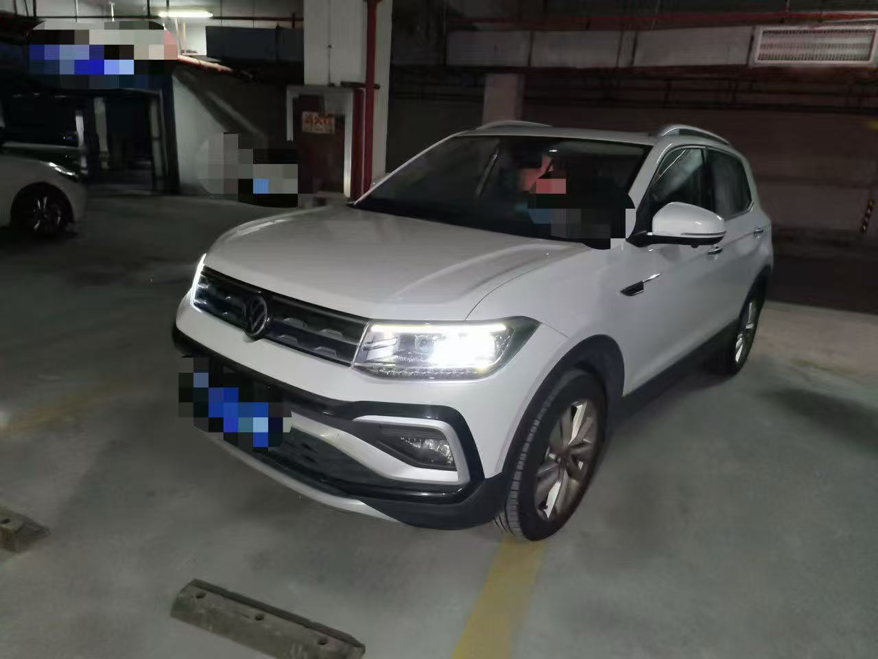 Volkswagen T-Cross 2024 immagine di auto 