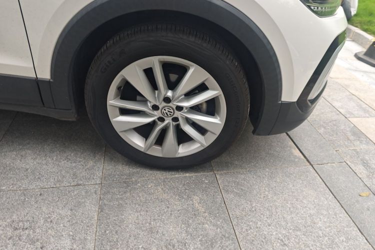 Volkswagen T-Cross 2020 car image #9