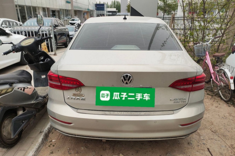 Volkswagen Lavida 2019 car image #6