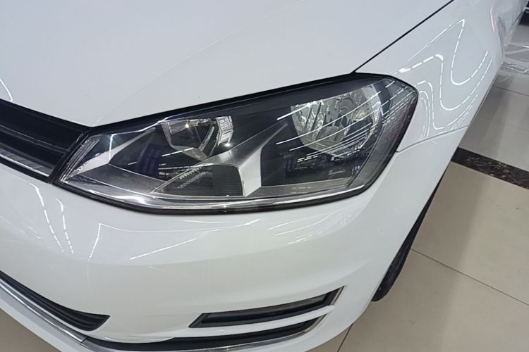 Volkswagen Golf 2016 car image #23