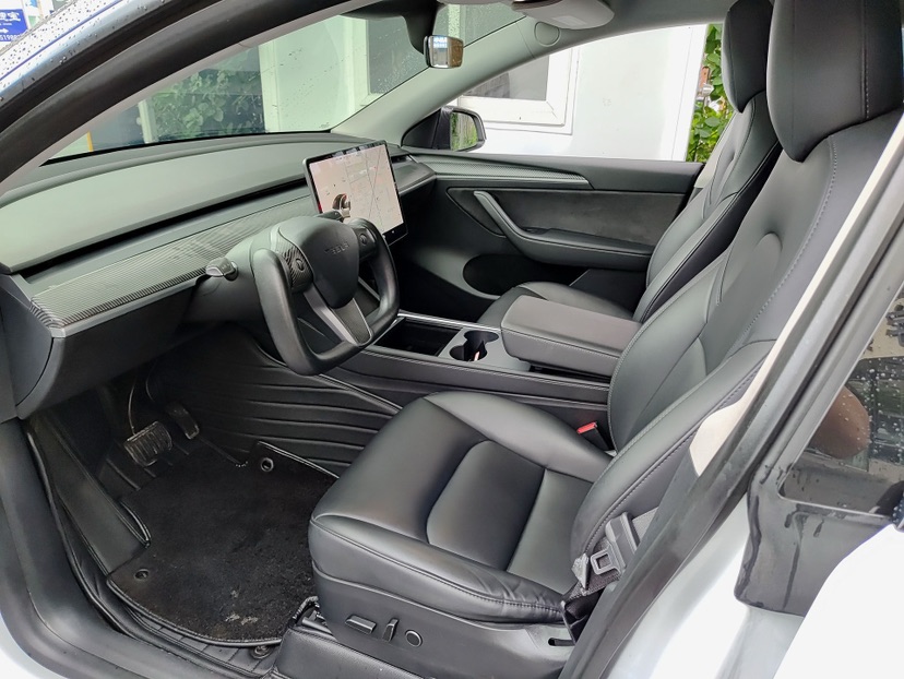 Tesla Model Y 2021 #3 Tesla Model Y 2021 car image #3