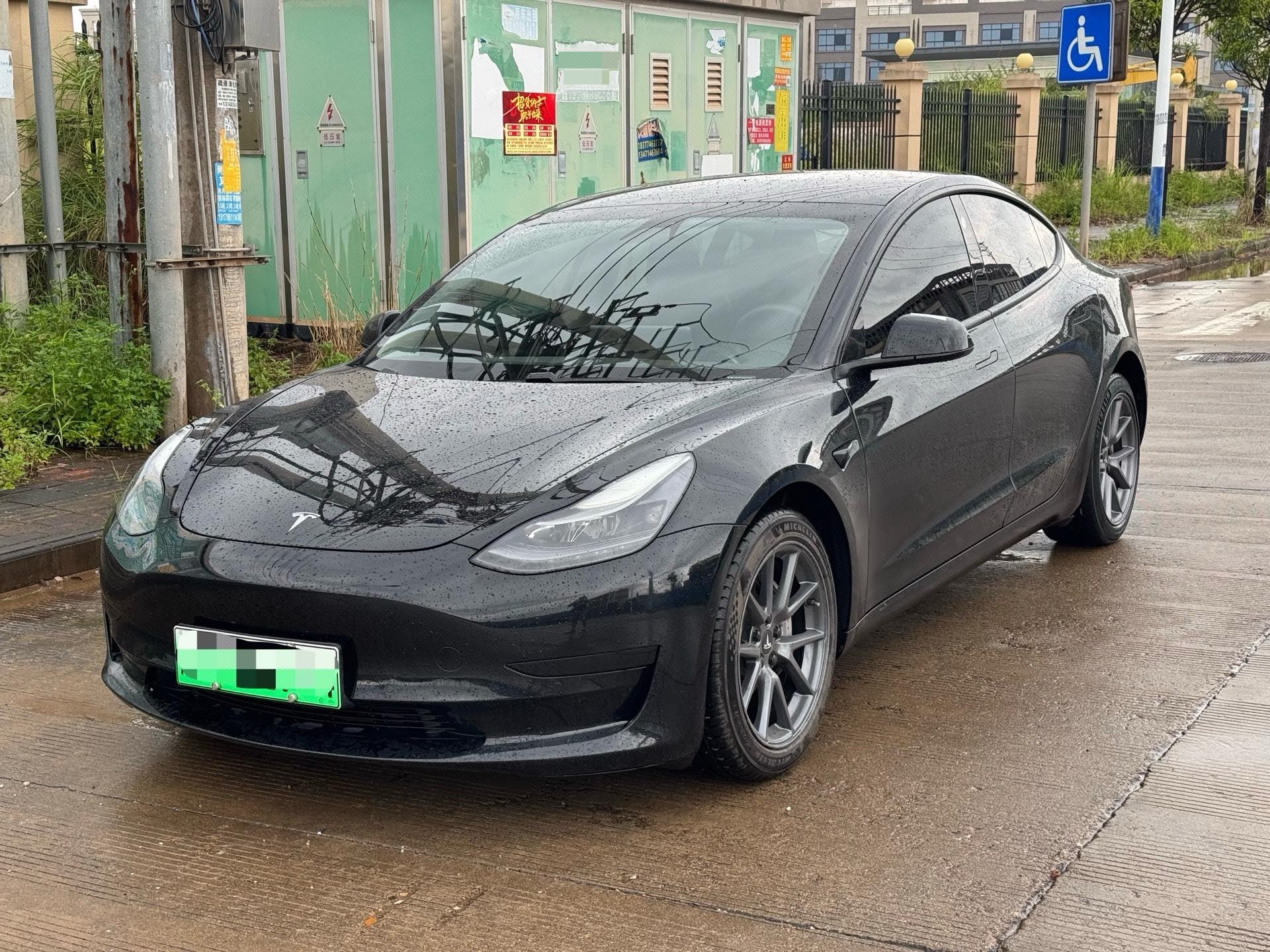 Tesla Model 3 2021 Tesla Model 3 2021 car image