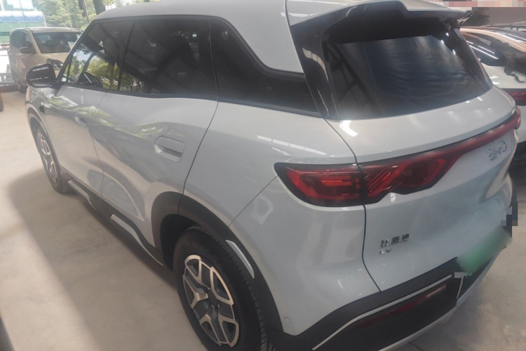 BYD YuanUP 2025 #5 BYD YuanUP 2025 car image #5