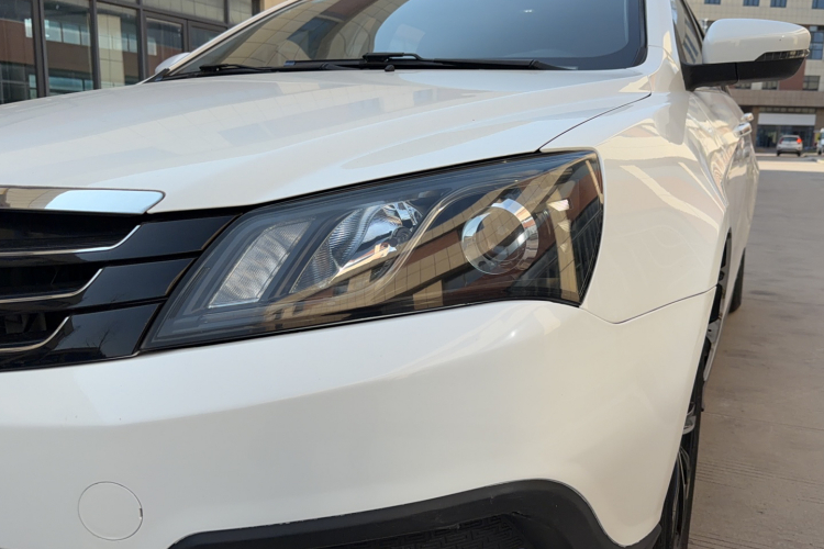 GEELY Emgrand 2016 #21 GEELY Emgrand 2016 image de voiture #21