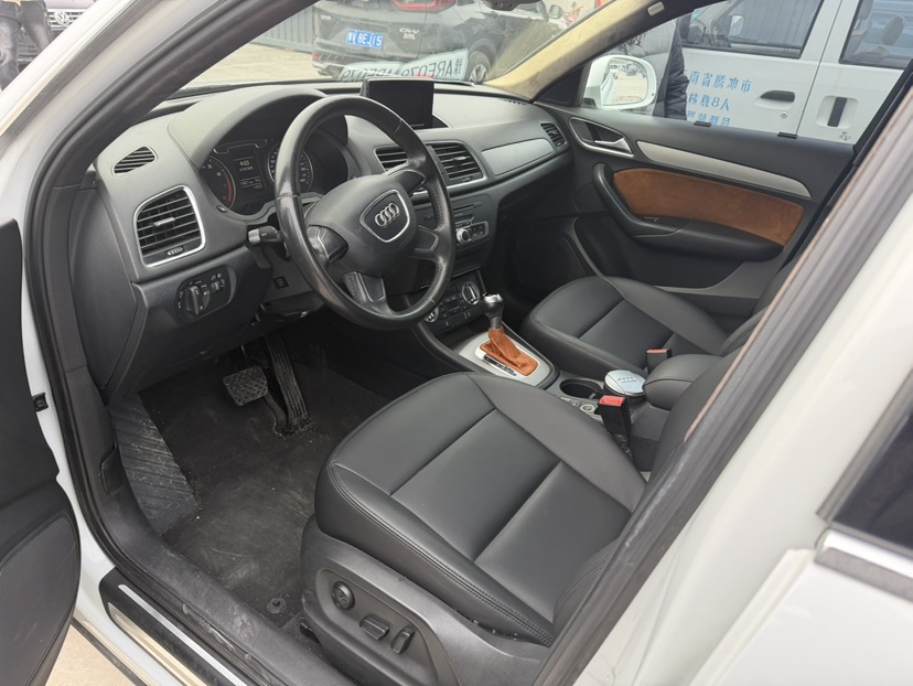 Audi Q3 2014 #8 Audi Q3 2014 car image #8
