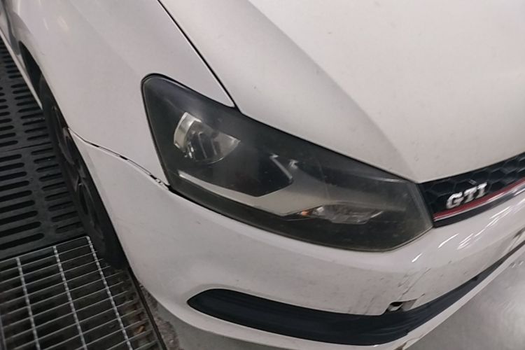 Volkswagen Polo 2017 car image #8