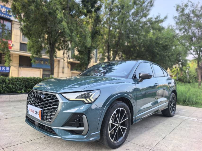 Audi Q3 2023 car image 