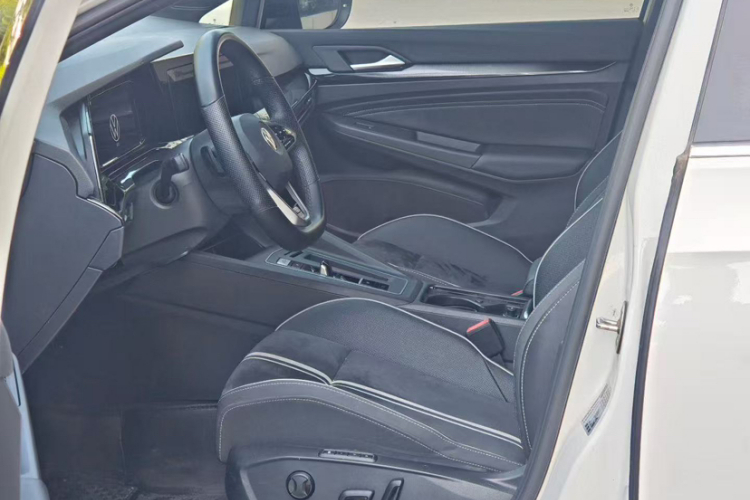 Volkswagen Golf 2021 #11 Volkswagen Golf 2021 car image #11