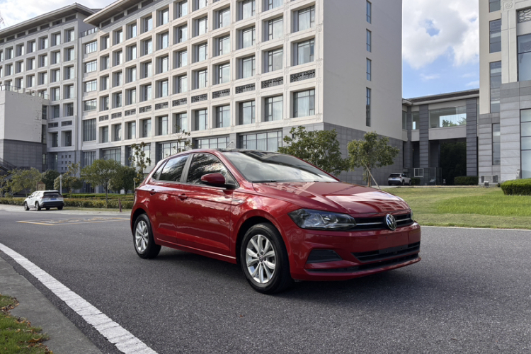 Volkswagen Polo 2021 car image #7